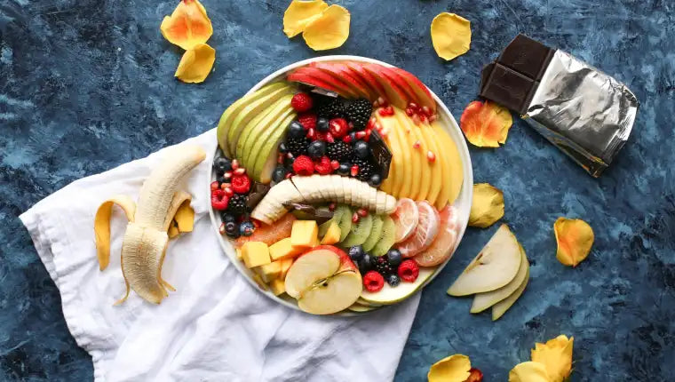 ¿Comer fruta en la noche te hará ganar peso?
