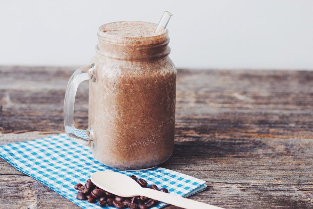 3 bebidas perfectas para sustituir el café de la mañana si quieres despertar con energía